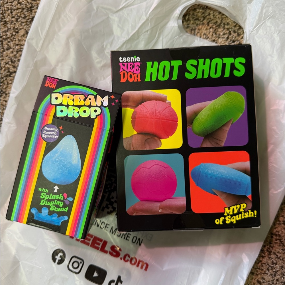 Hot Shots Dream Drop NeeDoh - Picture 2 of 2